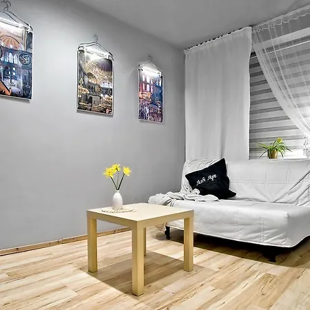 Ash Apartment