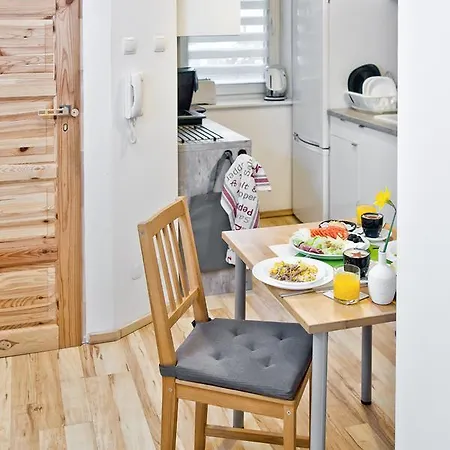 Ash Apartment